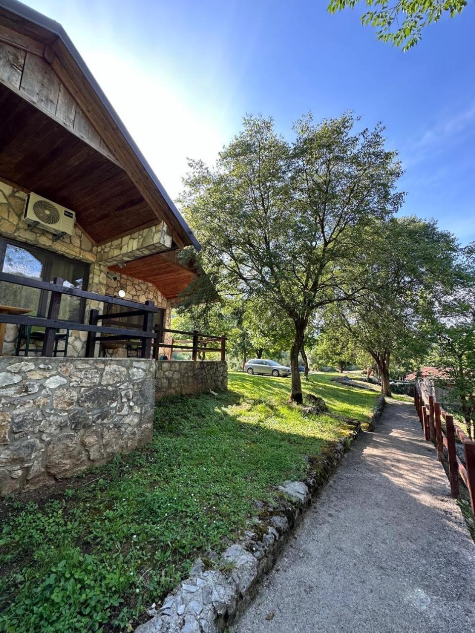 Apartments Svera Danilovgrad Extérieur photo